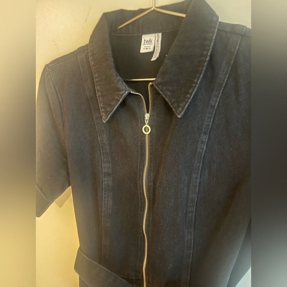 Belted and Zipped Black Denim Dress - Picture 6 of 7